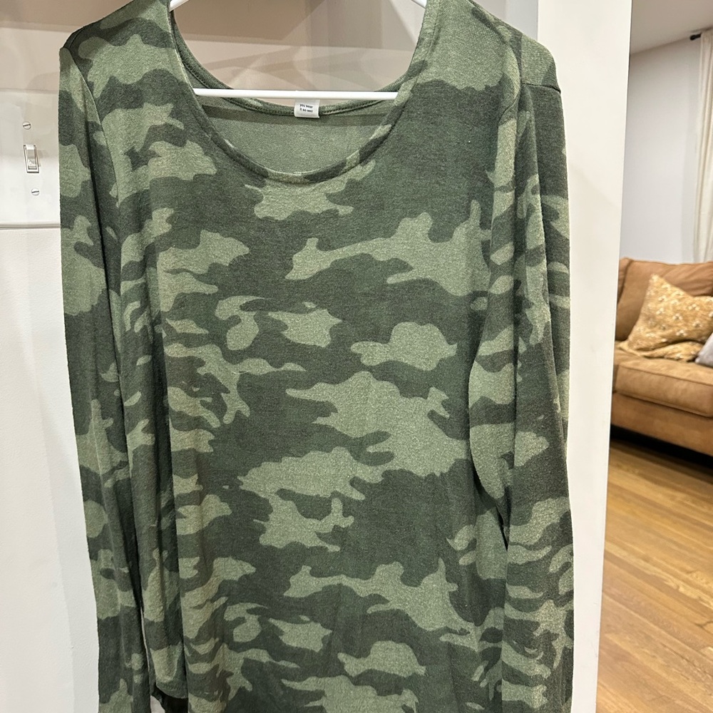 Camo top